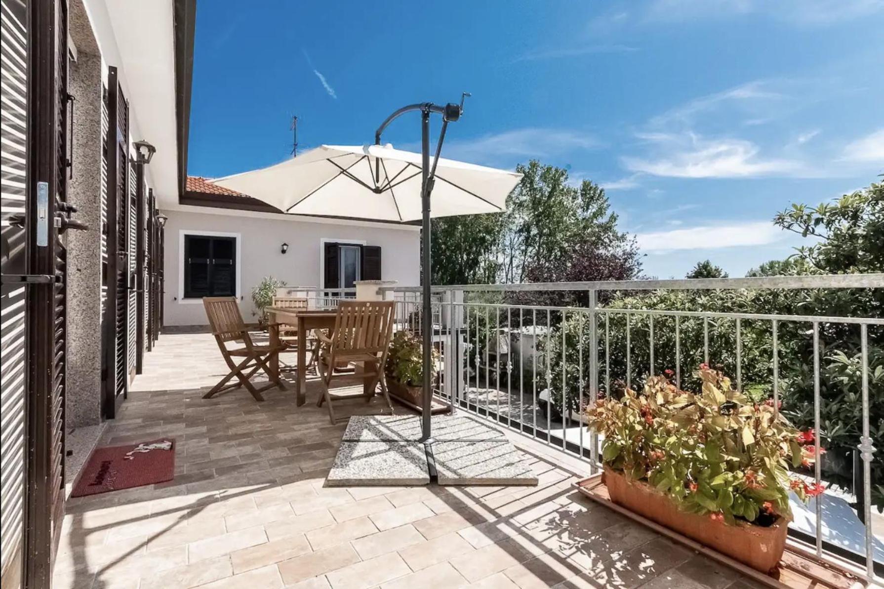 Oasi Di Pace Sarzana Villa Luni Exterior photo